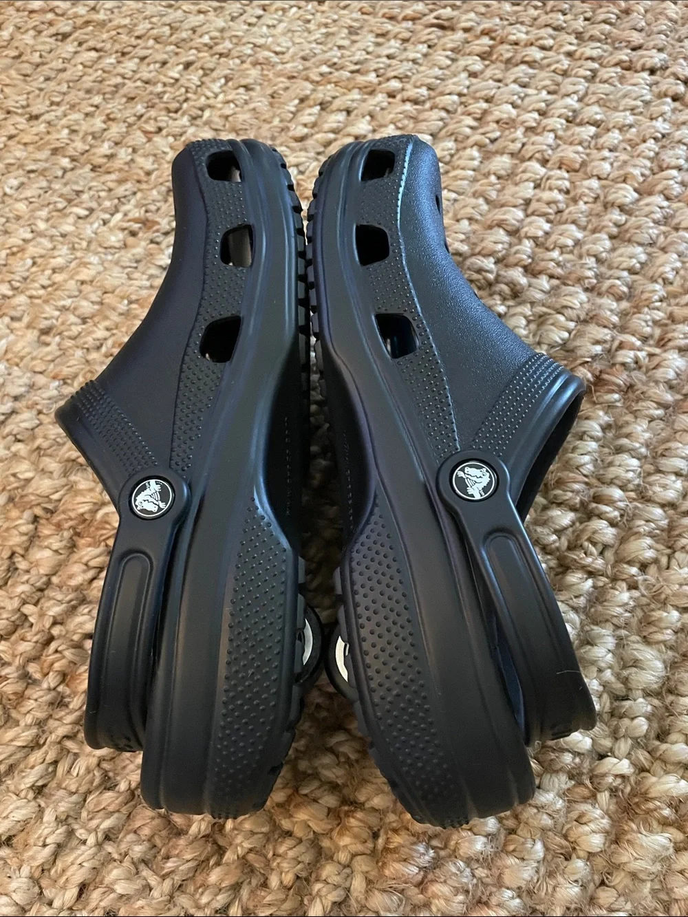 CROCS Classic Black Slip-On Men's Clogs/with wheels
